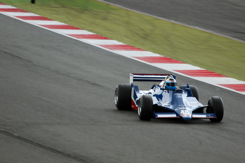 Illustration for article titled Ogle At The Best Cars Racing At The Silverstone Classic